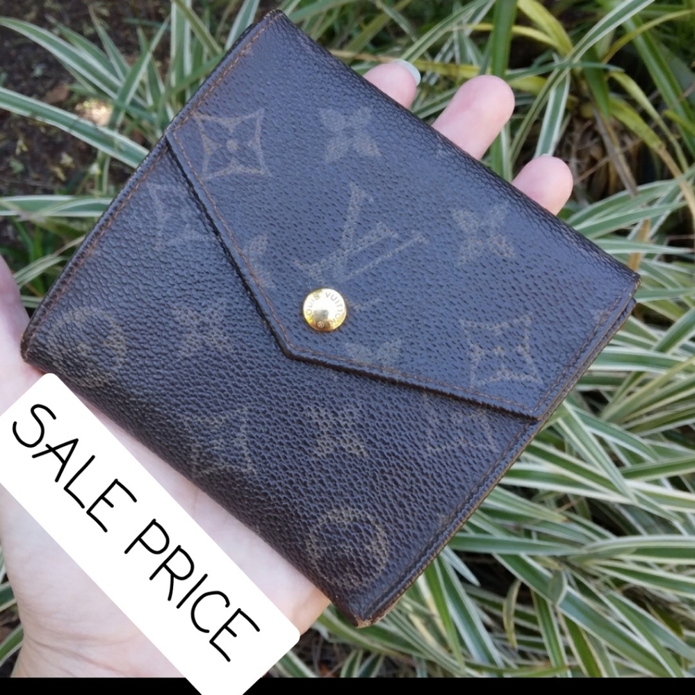 Louis Vuitton Monogram Elise Compact Wallet Vintage
